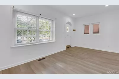 4412 Pennsylvania Avenue, Saint Louis, MO 63111 - Photo 3