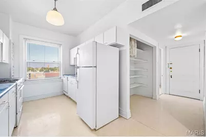 709 S Skinker Boulevard #601, Saint Louis, MO 63105 - Photo 9