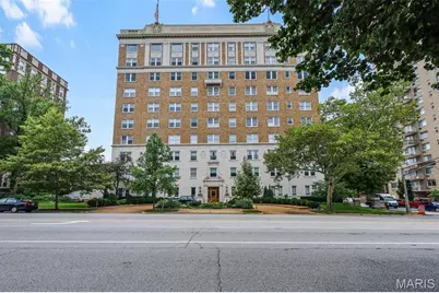 709 S Skinker Boulevard #601, Saint Louis, MO 63105 - Photo 1