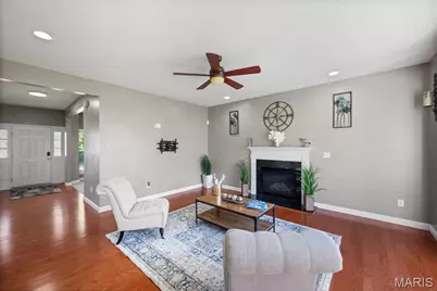 1092 Pierpoint Lane, Saint Charles, MO 63303 - Photo 11