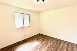 1252 Redman Blvd, Hazelwood, MO 63138 - Photo 11