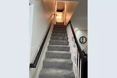 1048 Martha Lane, Saint Louis, MO 63119 - Photo 11