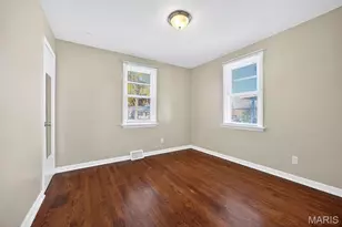 10592 Clarendon Ave, Saint Louis, MO 63114 - Photo 15