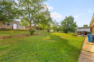 458 Cherry Dr, Saint Genevieve, MO 63670 - Photo 5