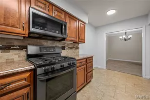 5581 Baronridge Dr, Saint Louis, MO 63129 - Photo 7