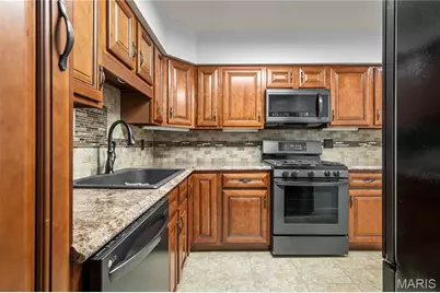5581 Baronridge Drive #5, Saint Louis, MO 63129 - Photo 5