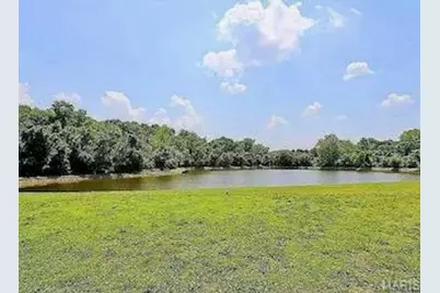 5569 Baronridge Drive #10, Saint Louis, MO 63129 - Photo 25