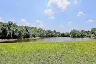 5569 Baronridge Dr, Saint Louis, MO 63129 - Photo 25