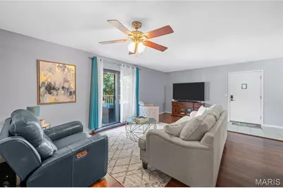 5569 Baronridge Drive #10, Saint Louis, MO 63129 - Photo 9