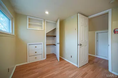 8341 Jefferson Avenue S, Saint Louis, MO 63114 - Photo 13