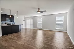 332 Crestfield Ct, Saint Charles, MO 63301 - Photo 7