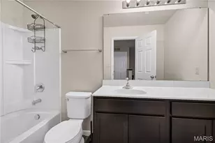 332 Crestfield Ct, Saint Charles, MO 63301 - Photo 17