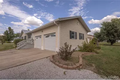 700 Ely St, Perry, MO 63462 - Photo 3