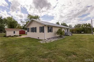 700 Ely St, Perry, MO 63462 - Photo 9
