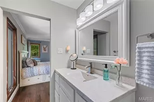 4121 Old Baumgartner Rd, Oakville, MO 63129 - Photo 17