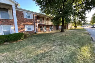 3142 Roger Williams Dr, Bridgeton, MO 63044 - Photo 1