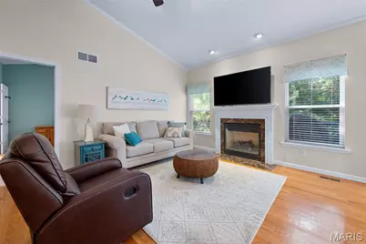 1017 Windsor Crest Ct Court, Cottleville, MO 63376 - Photo 7