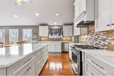 421 Spears Street, Sunset Hills, MO 63127 - Photo 15