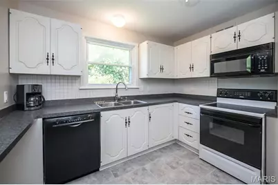 13579 Coliseum Drive #G, Chesterfield, MO 63017 - Photo 11