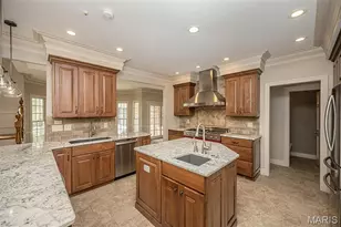12580 Durbin Dr, Town and Country, MO 63141 - Photo 15