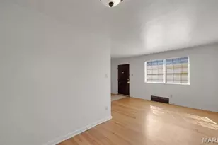 1218 Iron St, Saint Louis, MO 63111 - Photo 7
