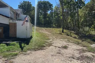 513 W Mineral St, De Soto, MO 63020 - Photo 5