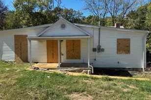 513 W Mineral St, De Soto, MO 63020 - Photo 1