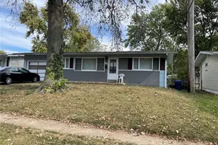 130 Dauphin Ln, Florissant, MO 63033 - Photo 1