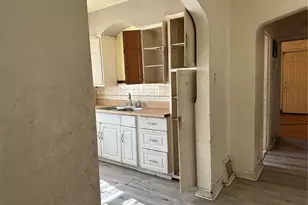 8721 Riverview Blvd, Saint Louis, MO 63147 - Photo 13