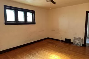 8721 Riverview Blvd, Saint Louis, MO 63147 - Photo 9