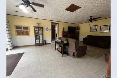11 S Meadow Drive, O'Fallon, MO 63366 - Photo 33
