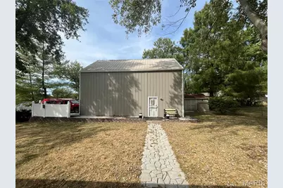 11 S Meadow Drive, O'Fallon, MO 63366 - Photo 5