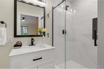 7823 Stanford Avenue, Saint Louis, MO 63130 - Photo 17