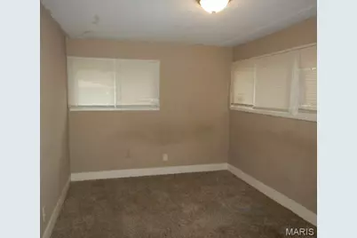 8401 Saint Olaf Drive, Saint Louis, MO 63134 - Photo 7