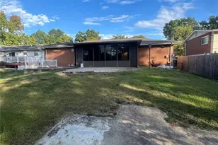 2231 Rosegarden Dr, Saint Louis, MO 63125 - Photo 29