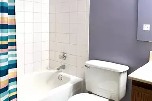 1960 Marine Terrace Dr, Maryland Heights, MO 63146 - Photo 5