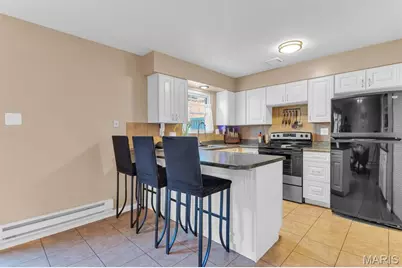 1656 Herault Place, Saint Louis, MO 63125 - Photo 11