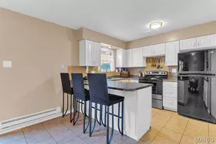 1656 Herault Pl, Saint Louis, MO 63125 - Photo 11