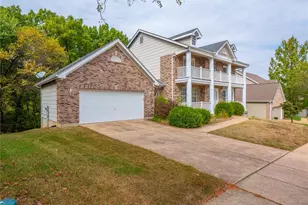 1525 Clayton Woods Ct, Saint Louis, MO 63011 - Photo 3