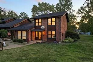 4376 Tavistock Cir, Saint Louis, MO 63129 - Photo 1