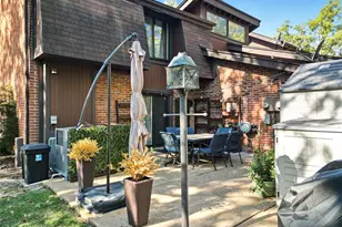 4376 Tavistock Cir, Saint Louis, MO 63129 - Photo 25