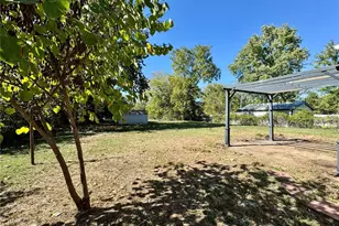 111 S White Oak St, Desloge, MO 63601 - Photo 3