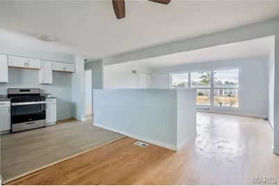1805 Flicker Drive, Florissant, MO 63031 - Photo 7