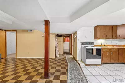 1635 Dunn Road, Saint Louis, MO 63138 - Photo 37