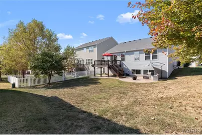 1800 English Oak Drive, Lake Saint Louis, MO 63367 - Photo 13