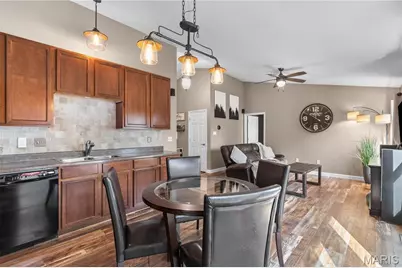 1800 English Oak Drive, Lake Saint Louis, MO 63367 - Photo 5