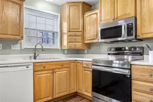 15593 Bedford Forge Dr, Chesterfield, MO 63017 - Photo 13