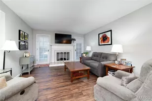 15593 Bedford Forge Dr, Chesterfield, MO 63017 - Photo 5