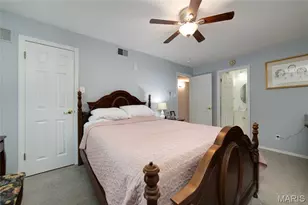 15593 Bedford Forge Dr, Chesterfield, MO 63017 - Photo 15