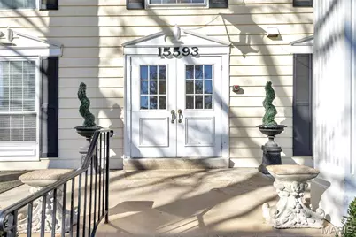 15593 Bedford Forge Drive #6, Chesterfield, MO 63017 - Photo 3